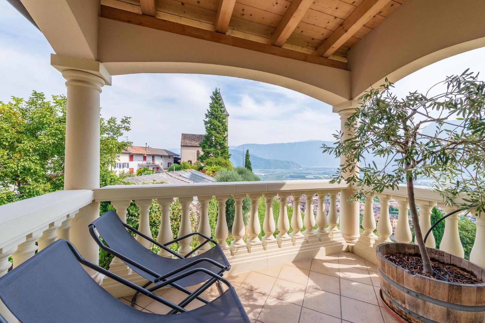 Aparthotel Panorama Termeno Esterno foto